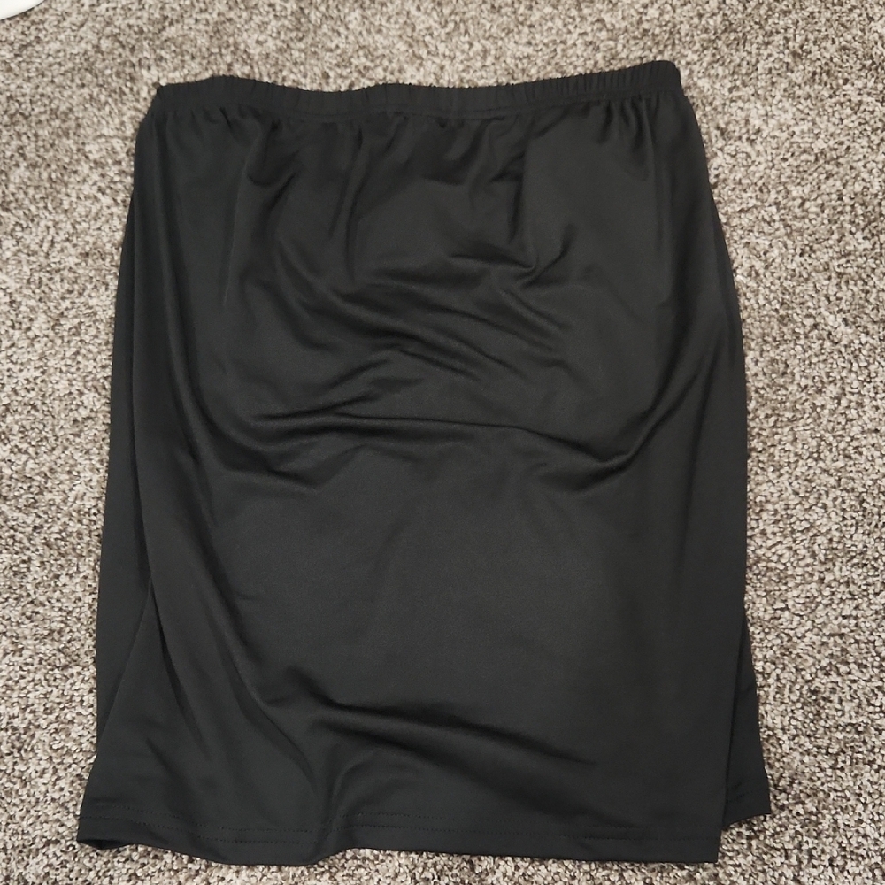 Amazon Essentials Black Ruched Pencil Crop Top